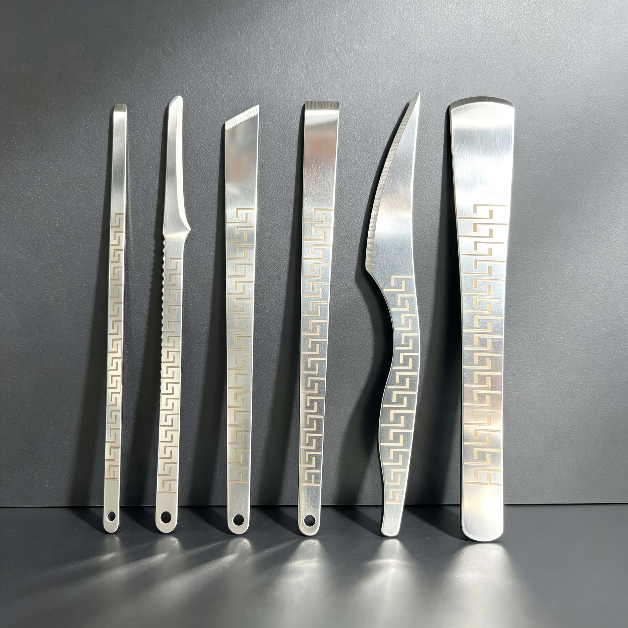 1/6pcs Professional Stainless Steel Pedicure Knife Set, Anti-slip Retro Pattern Foot Scraper Tools for Dead Skin, Heels Removal