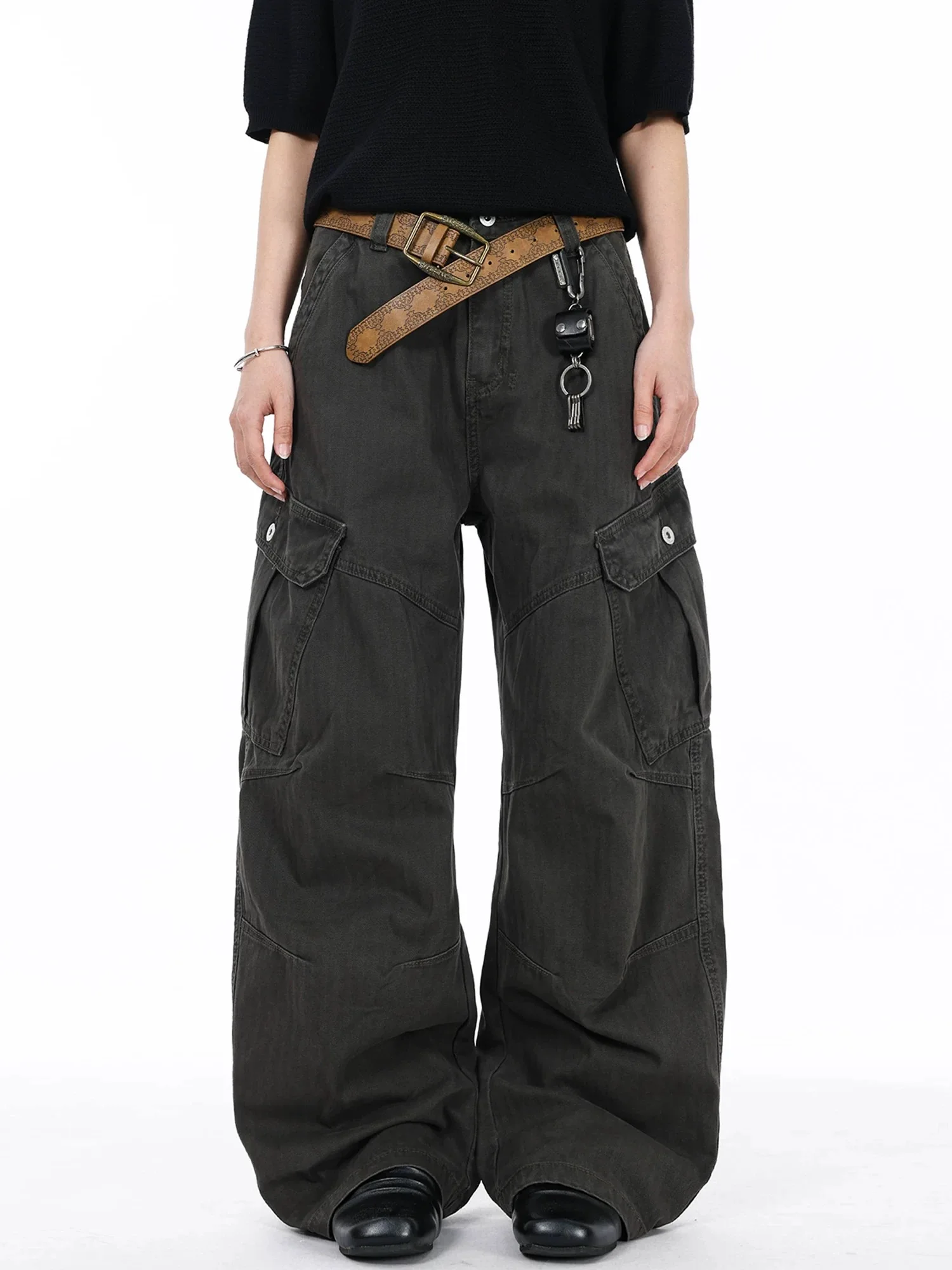 Retro American Deconstructed Design Casual Pants with Large Pockets for Men And Women Washed Wide Leg Pleated Workwear Trousers