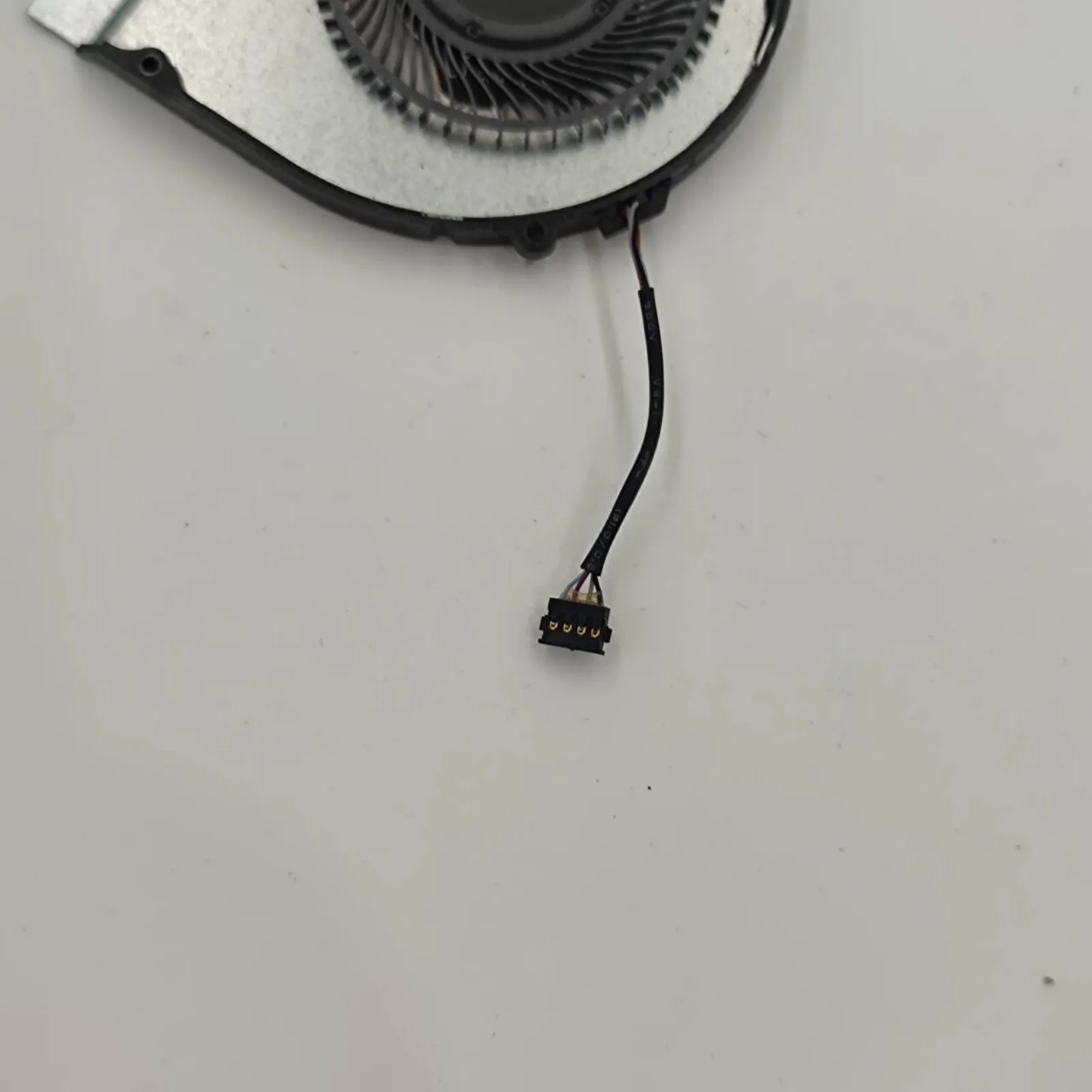 Laptop CPU Cooling Fan for Lenovo Yoga C640-13IML Yoga C640-13LTE 81UE