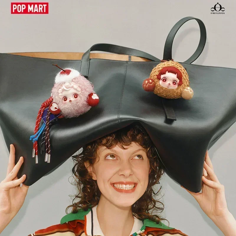

POP MART SKULLPANDA Театральная серия без рукавов Чехол для наушников Оригинальная глухая коробка Сумка для догадок Игрушки Кукла Симпатичные аниме-фигурки Украшения