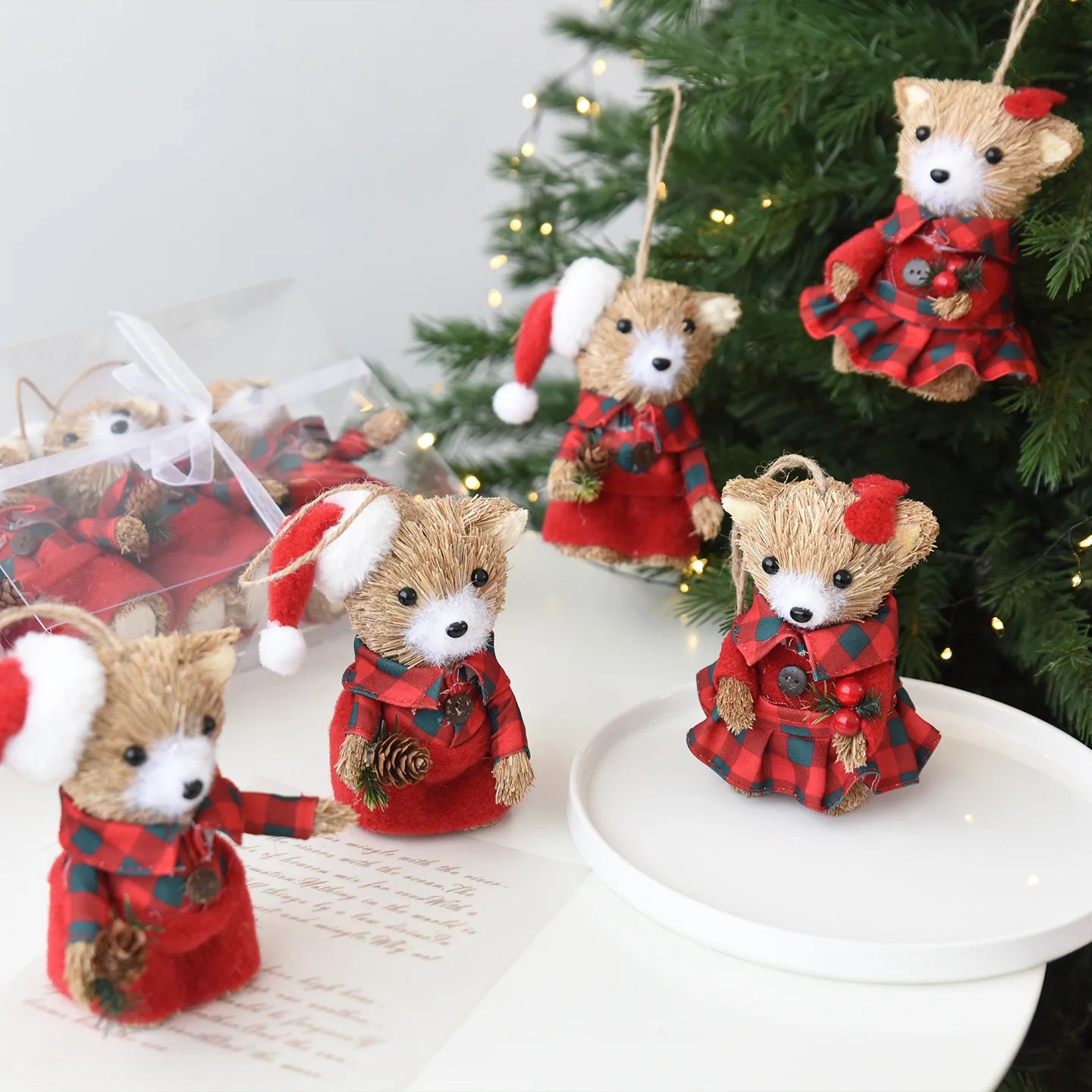 

3Pcs/Box Christmas Decoration Straw Bear Old Man Christmas Tree Decoration Hanging Desktop Mini Ornament