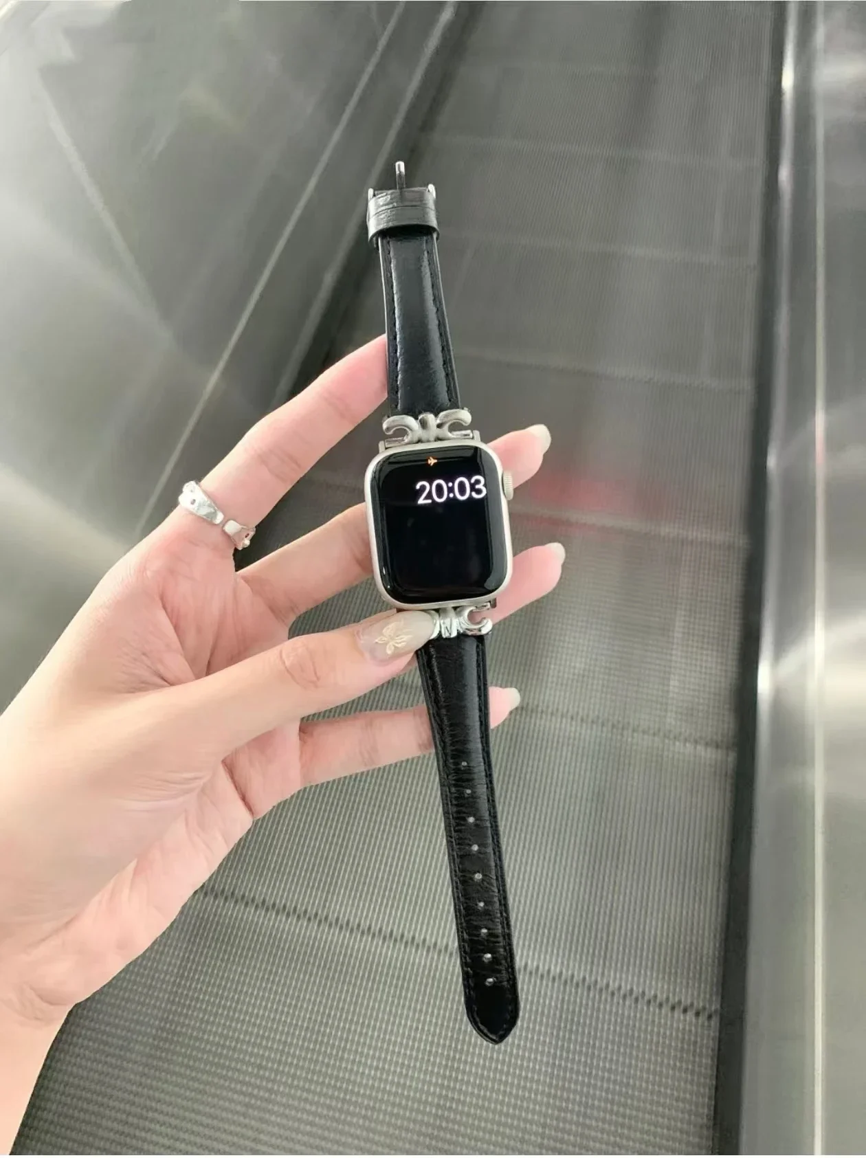 Bonita correa de cuero para Apple Watch band mujer Series Ultra 10/9/8/7/6/5/4/3/2/1 38mm 40mm 41mm 42mm 44mm 45mm 46mm Correa