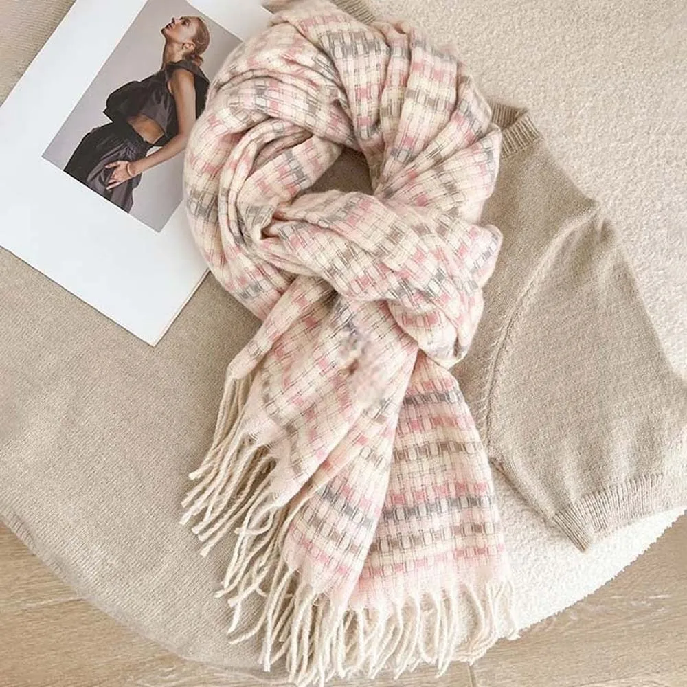 Soft Dopamine Plaid Scarf Anti-cold Korean Style Knitted Wool Shawl Polyester Contrast Color Long Neckscarf with Tassel Women