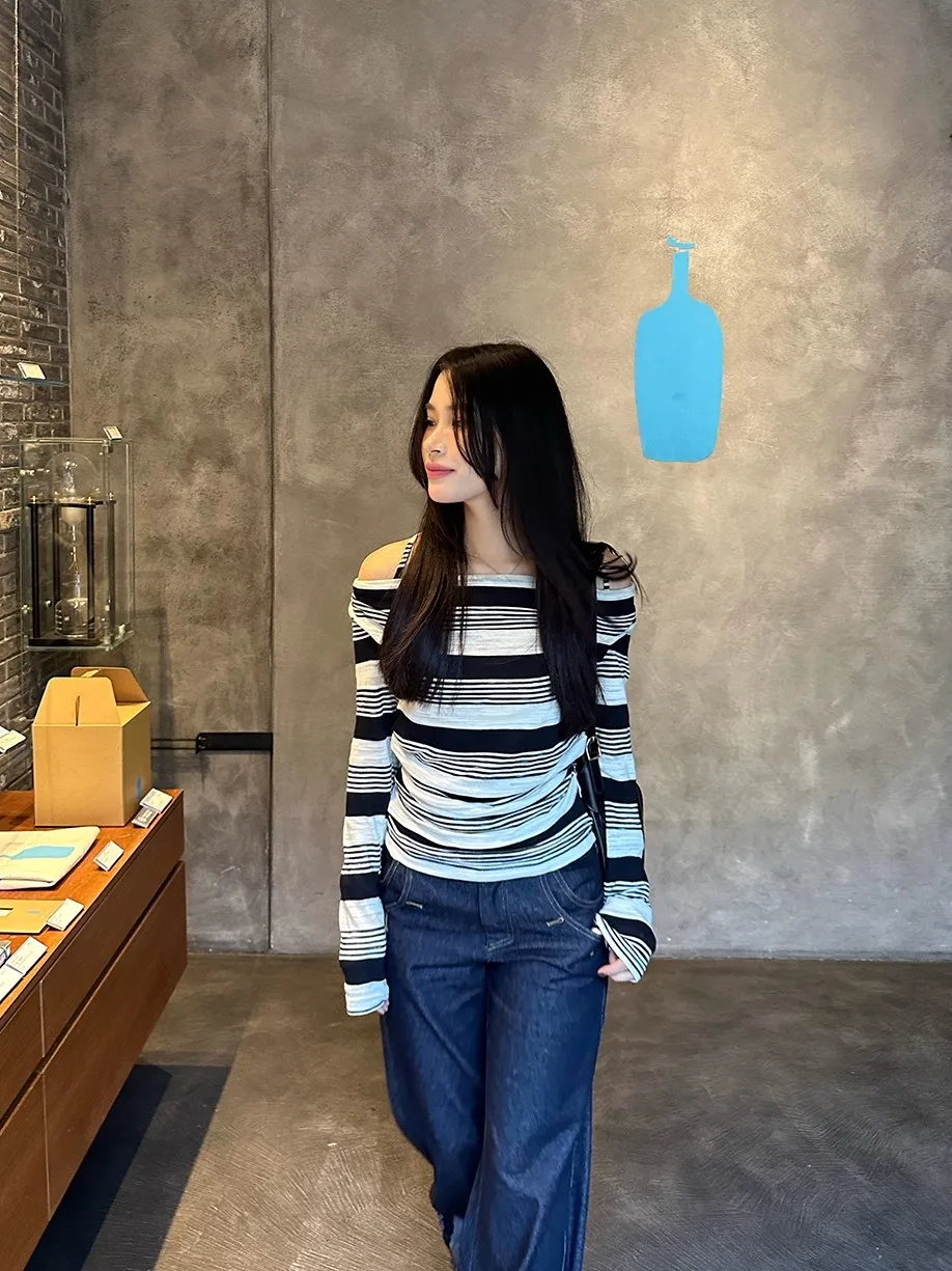 เสื้อซับในผู้หญิงไซส์ใหญ่ 300 ปอนด์ แบบยาว ลายทาง ช่วยกระชับสัดส่วน สไตล์เกาหลี แฟชั่นสำหรับใส่ทำงาน ฤดูใบไม้ร่วง 2025