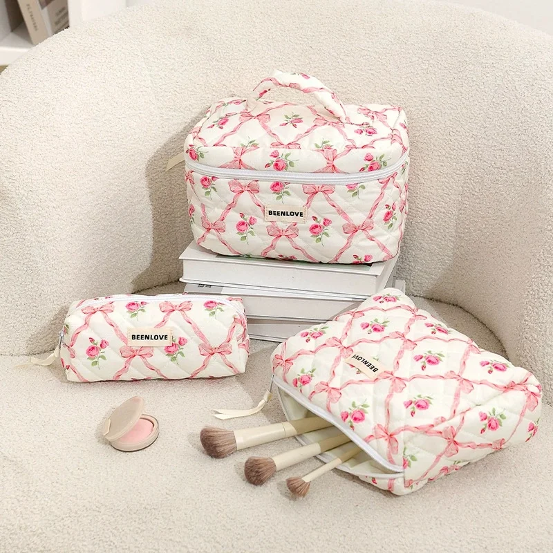 

Cute Bow Flower Quilted Cotton Makeup Bag Korean Style Women Cosmetics Storage Bag Portable Toiletry Bag For Girls courtly style