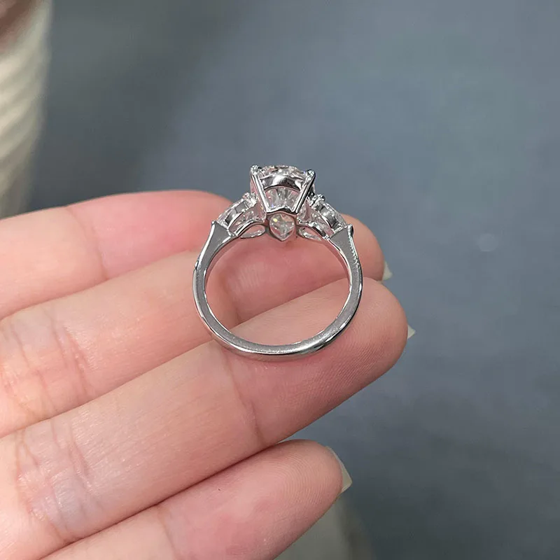 3 Karat birnenförmiger, im Labor gezüchteter Diamantring, IGI-zertifiziert, DEF VS-VVS, Platin 950, Dreistein-Verlobungs- und Ehering für Damen – Detail 7