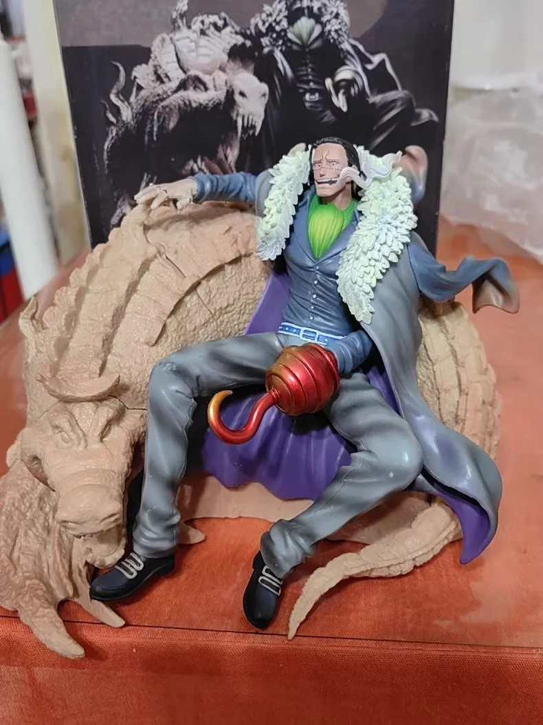 

18cm Anime Figure One Piece Bt Sitting Sitting Sir Crocodile Oka Shichibukai Pvc Action Figurine Ornament Model Statue Toy Gift