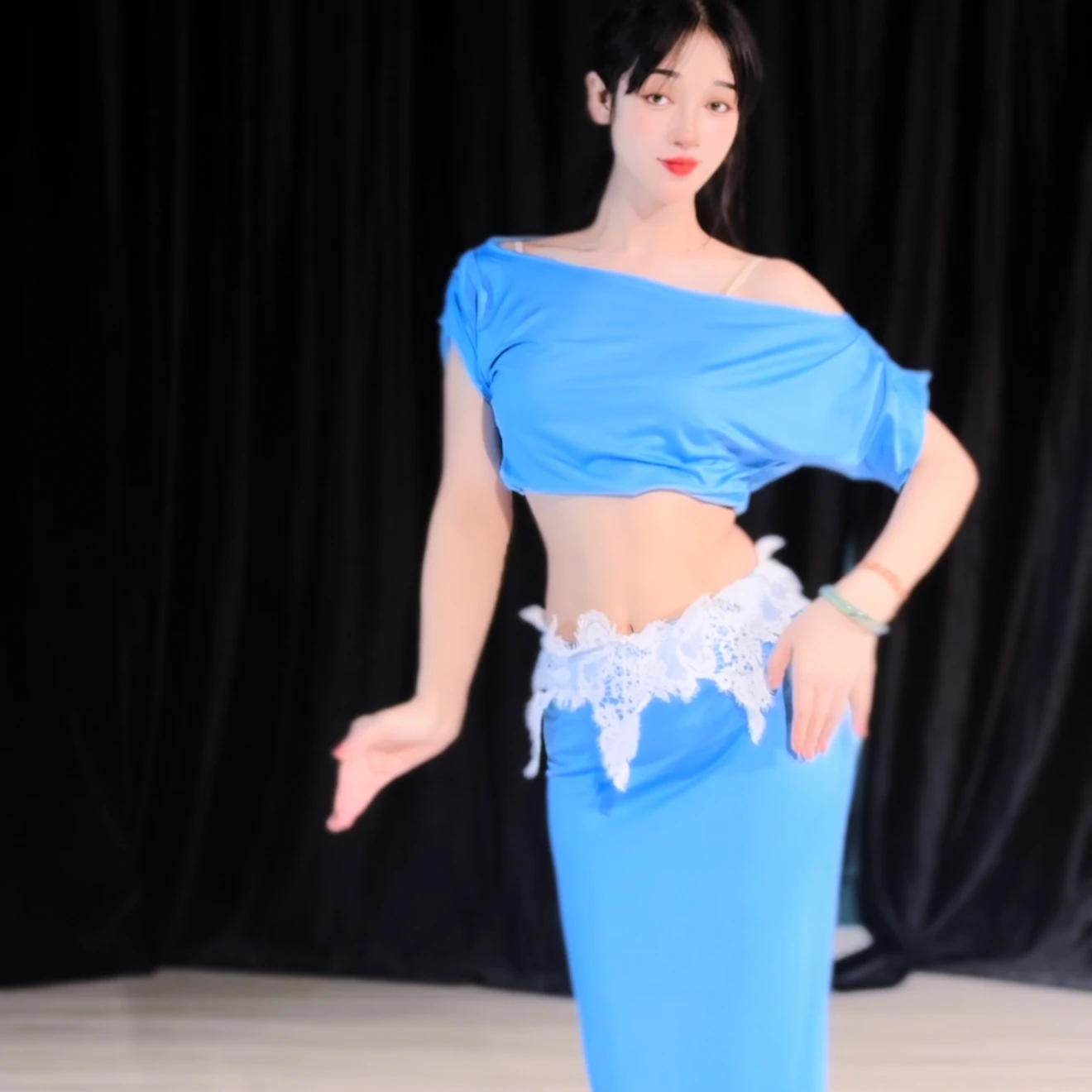 2025 Oriental Dance Clothes Set Adult Female Sexy Performance Costume Advanced Fashion Belly Dancing Competition Costumes