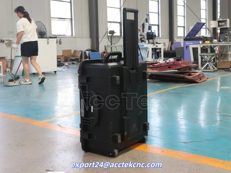 تنظيف قطع غيار السيارات 1500 واط منظف ليزر مستمر عدم الاتصال تبريد الهواء سرعة سريعة يده آلة التنظيف بالليزر السعر