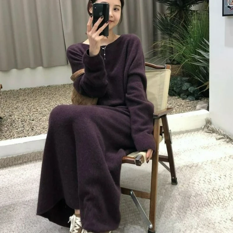 أنماط جديدة عصرية لخريف وشتاء 2026 تتميز بظهر مستدير سترة محبوكة ناعمة أرجوانية ناعمة ورقبة مستديرة تنورة عالية الخصر #6