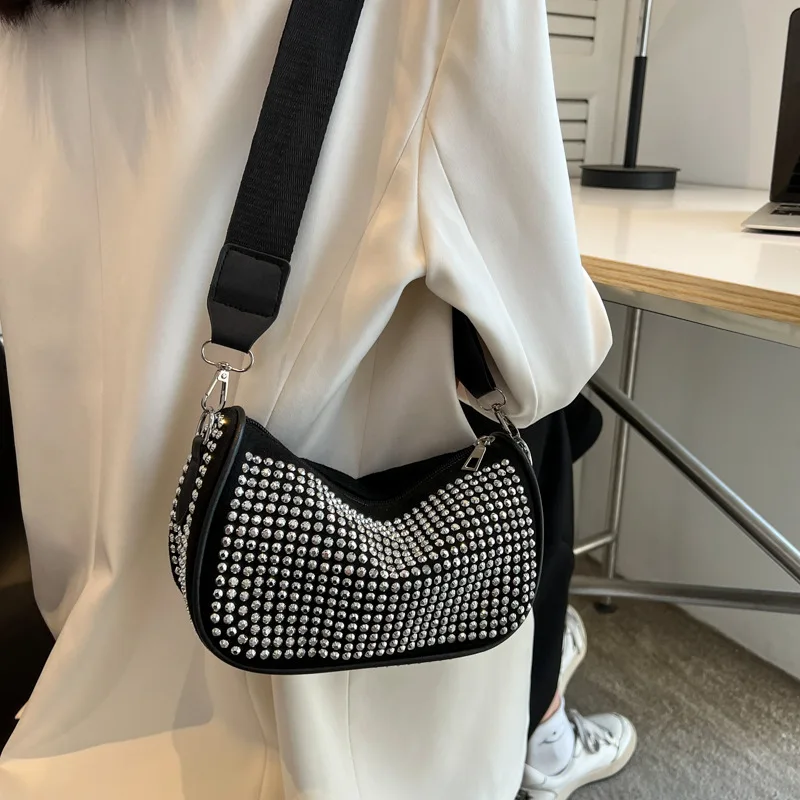 New Fashion Diamond Women Shoulder Purses Designer Crystal Underarm Handbags Small Luxury Lady Crossbody Messenge Phone Flap