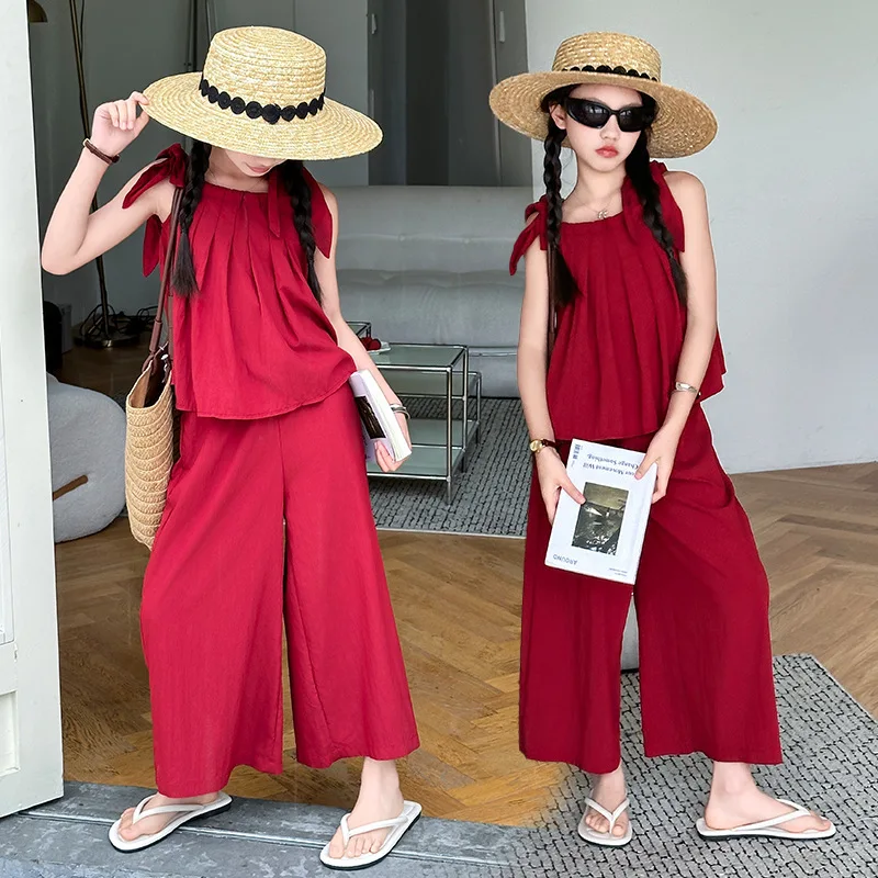 

Girls Summer Suit 2024 New Red Big Children Western Children Holiday Style Suspenders Two-piece Set Clothes Simple Casual