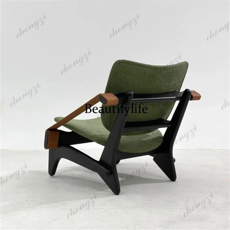 A4567 Medieval style designer chair French retro modern chair creative solid wood single armrest negotiation chair