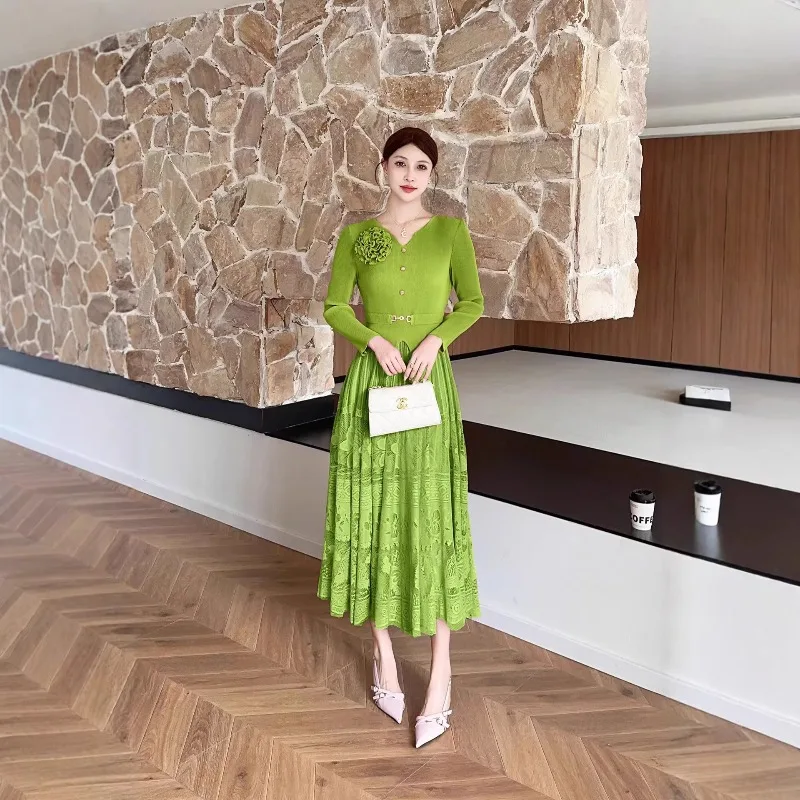 Miyake Pleated Dresses 2026 Spring New Pleated Fashion Flowers Big Size Dress Loose Thin Temperament Elegant Lace Long Skirt