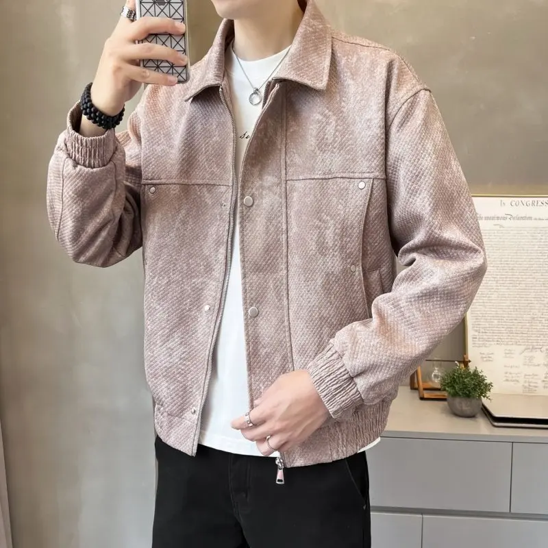 

Модная мужская куртка в мотоциклетном стиле с простым отложным воротником, молодежная модель, идеально подходит для студентов и подростков, материал — полиэстер.