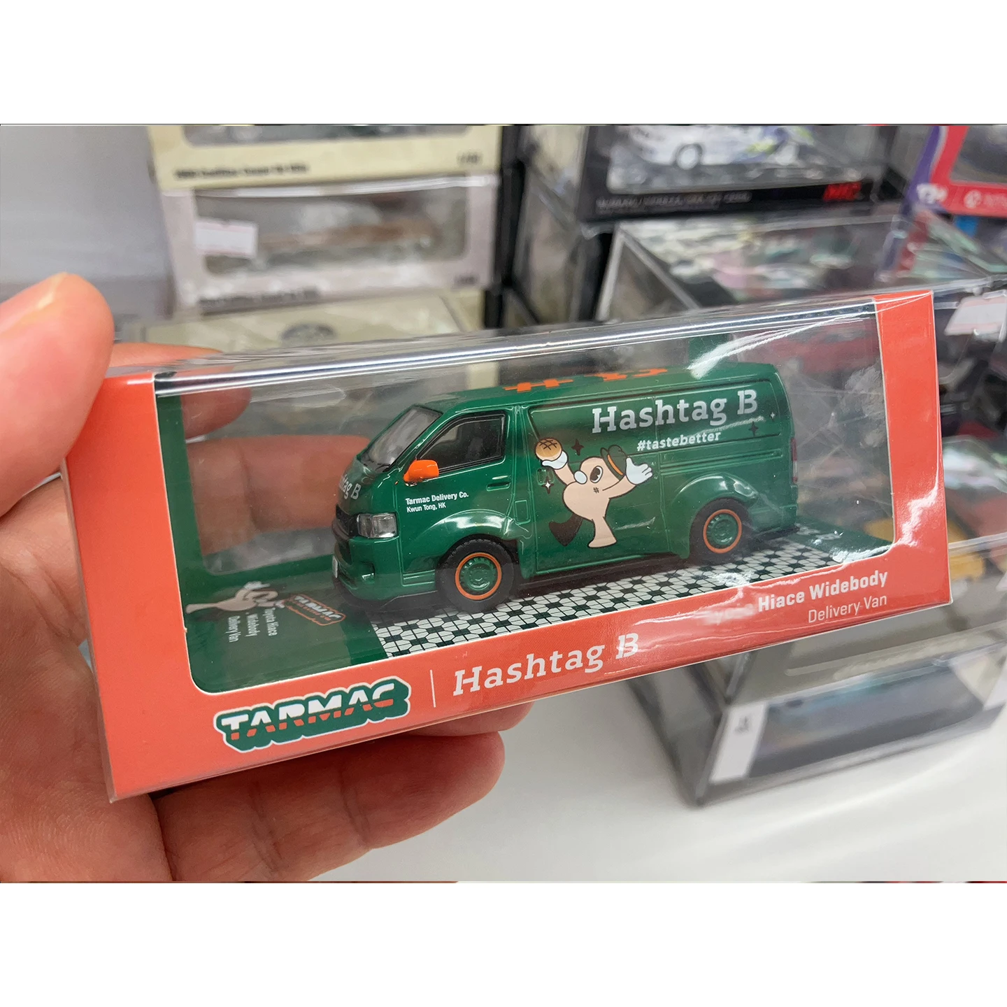 Tarmac 1:64 Hiace Widebody JDM Diecast Model Car Collection Limited Edition Alloy