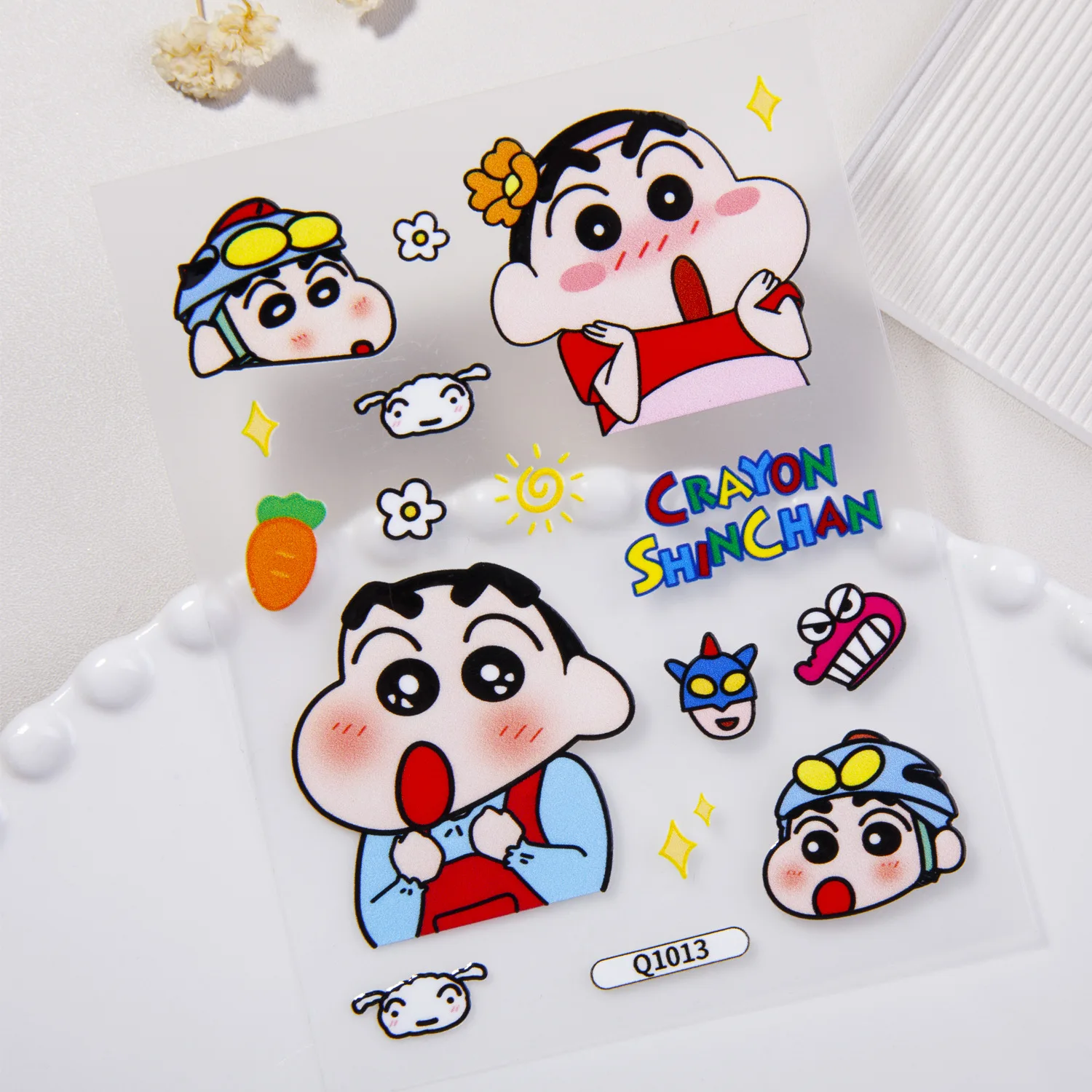 Crayon Shin-chan Action Kamen Aufkleber, kreative, hochwertige Cartoon-Drucke, wasserdichte Aufkleber für Studenten-Handyhüllen und Desktops. – Detail 7