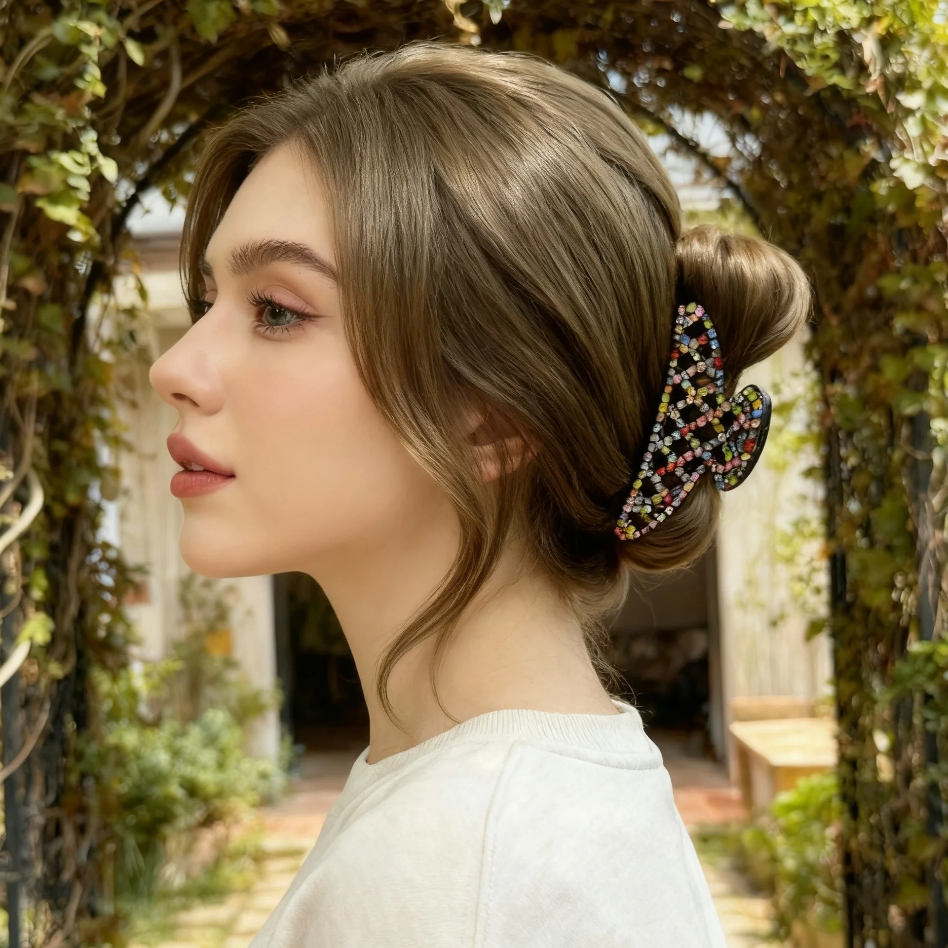 

1pc Rhinestone Hollow Hair Claw Elegant Hair Clips for Women Girl Barrettes Crab Clamp Ponytail Hairpin Fashion Accessories