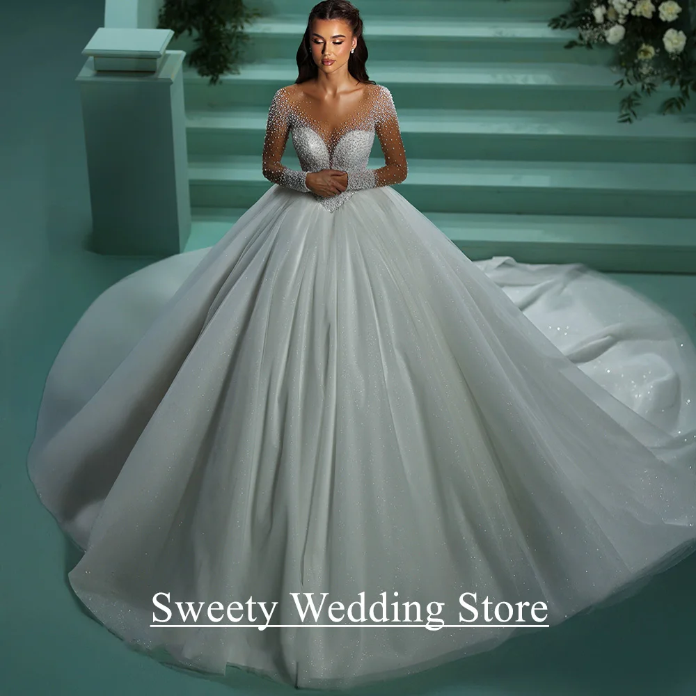 

Romantic Wedding Dress Ball Gown Design Customized Sheer Scoop Neck Beading Pearls Court Train Glitter Bride Dresses
