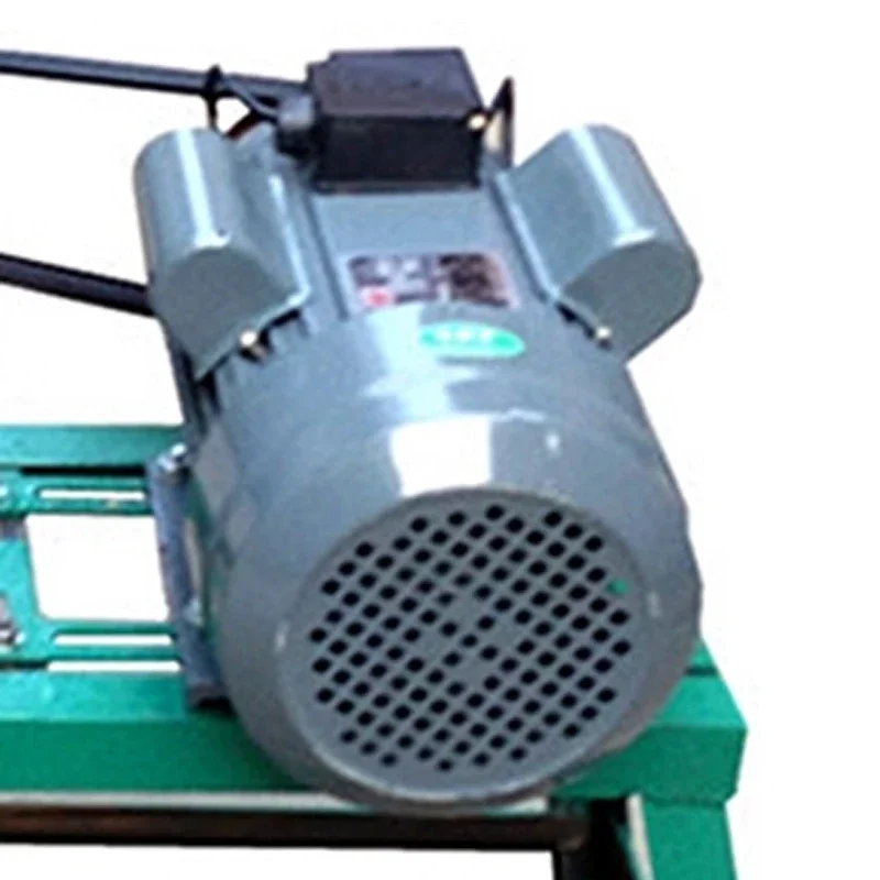 Compact Home Corn Grinder 4KW Grain Feed Crusher 220V/380V Rice, Herbal Medicine, and Whole Grain Crusher(Customized)