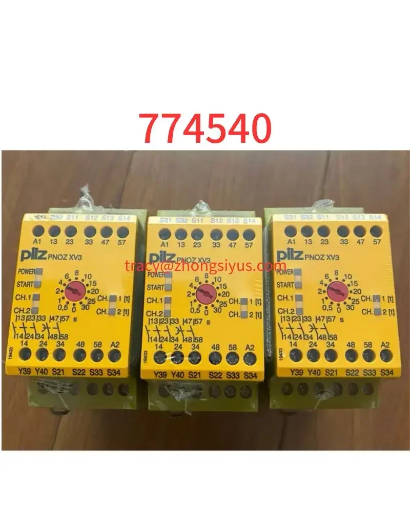 

The new PNOZ (safety relays) Pilz XV3 774540