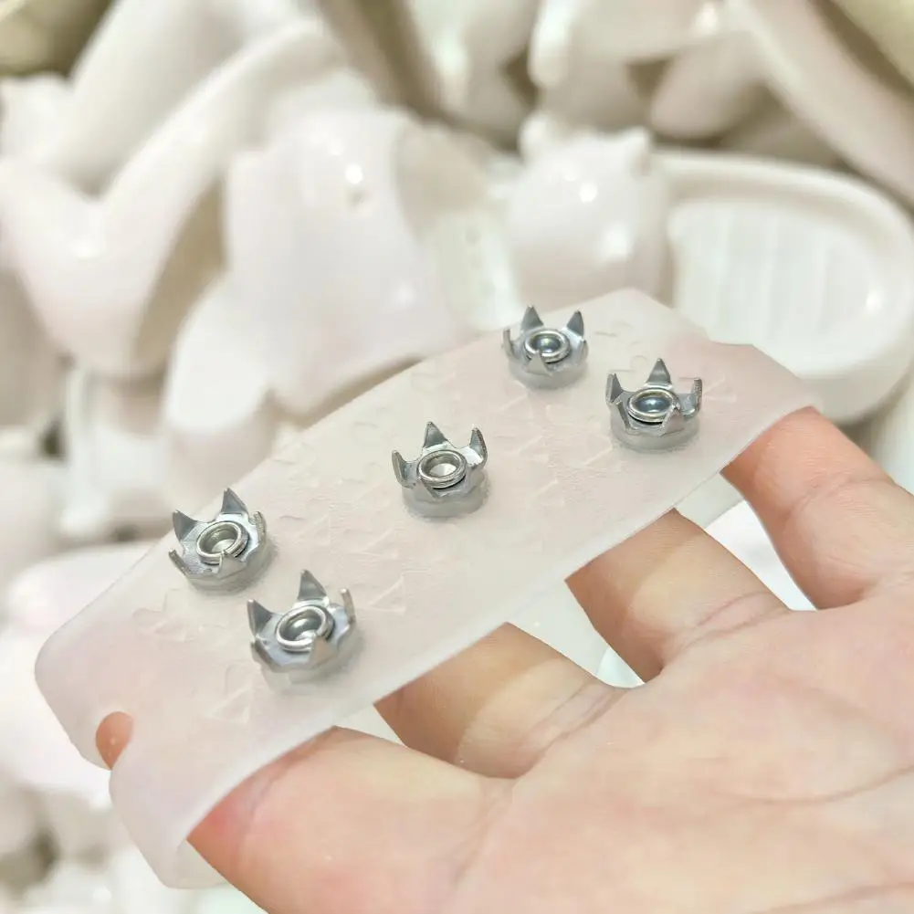 Пара-противоскользящих-шипов-для-обуви-унисекс-для-зимних-прогулок-на-улице-для-ходьбы-по-льду-и-снегу-с-5-шипами