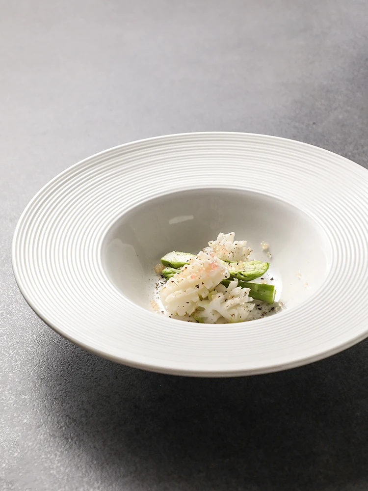 Deep Di Soup Plate Western Dinner Plate UFO Ape Dert Plate High Aesthetic Value Ele Design Cerc Diware