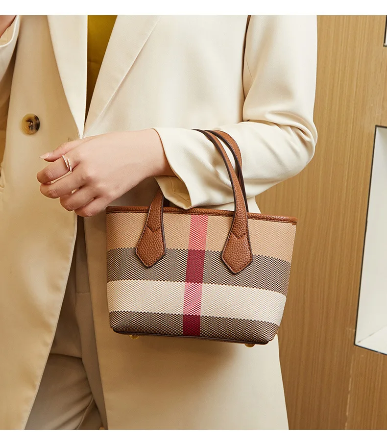 

Plaid Print Mini Market Tote 2025, Cute Soft​ Bucket Bag with Top Handle, Casual Convertible Shoulder Bag for Vacation