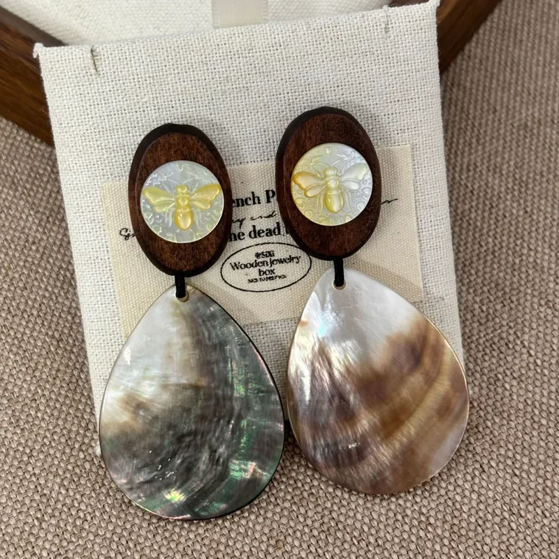 Vintage deep sandalwood relief bee fritillary round brand earrings natural black butterfly shell water drop long drop