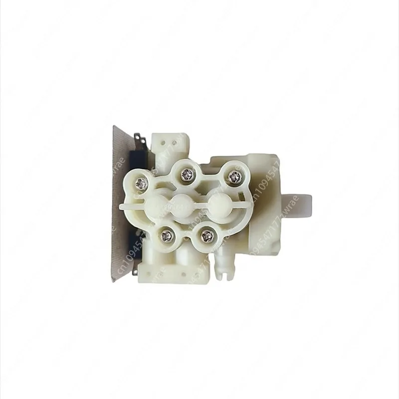 Valvola di commutazione rotativa a vapore per macchina da caffè