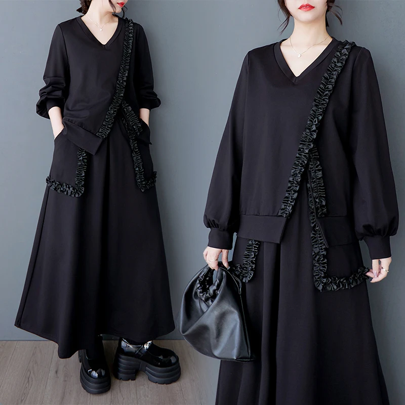 

Autumn New Loose Artistic Design Wooden Ear Splice V-ne Top Versatile f Skirt Two-piece Set Bla k Sle