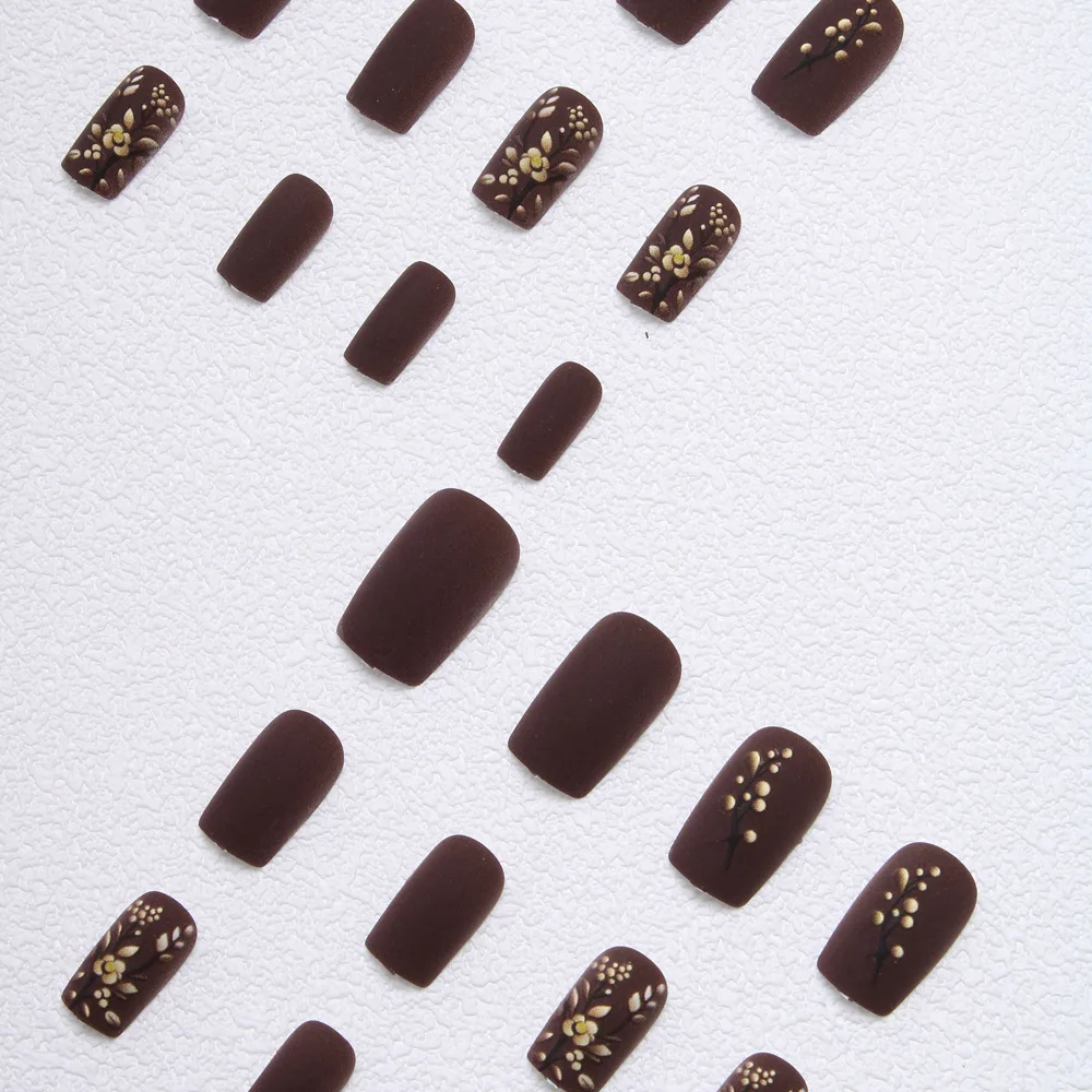 24 قطعة زهرة الذهب Pess على Nils الاكريليك الصحافة على الأظافر نمط الأزهار ماتي الأظافر وهمية مجموعة براون متوسطة قصيرة الأظافر نصائح اضغط على