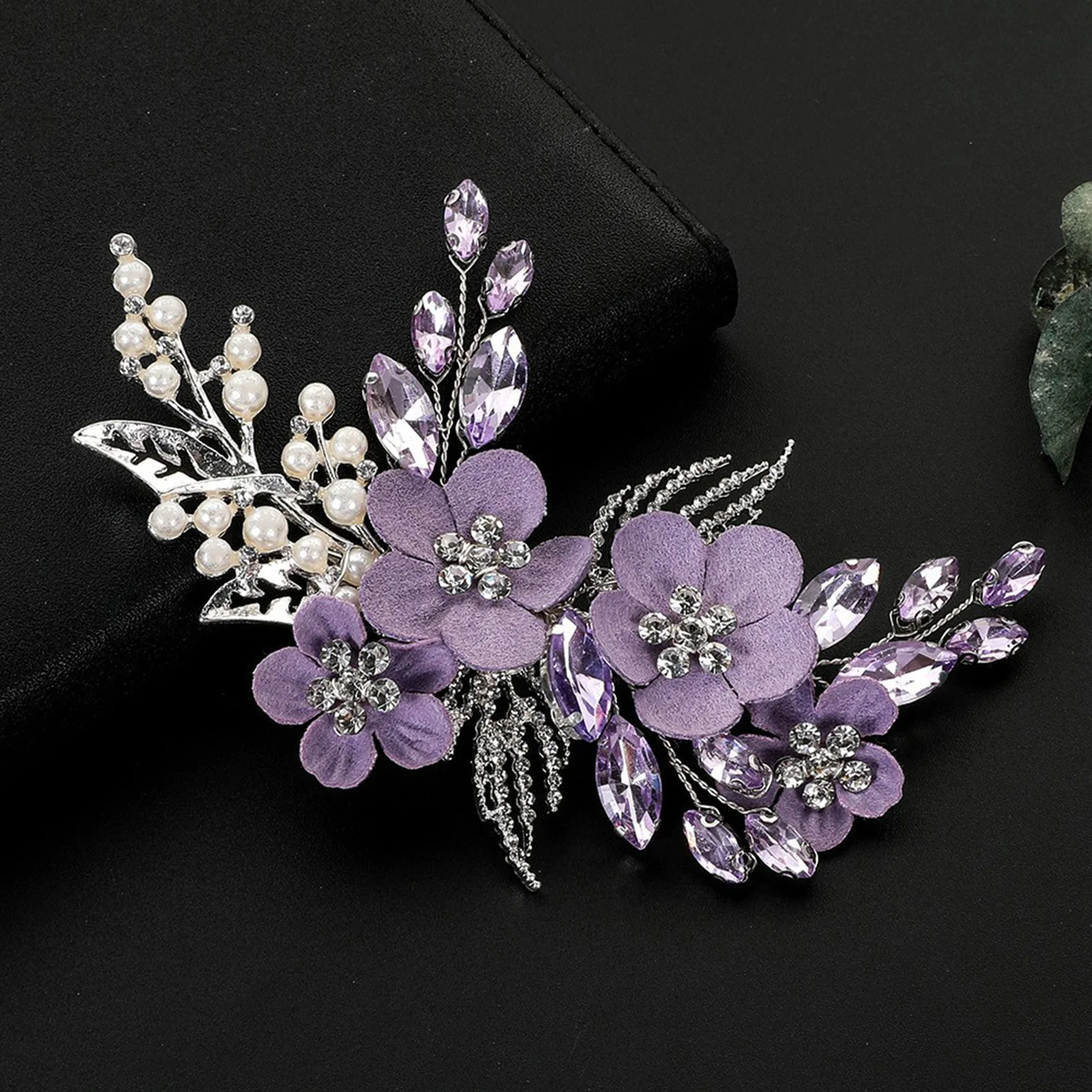 Haarspange aus Legierung mit lila Blumen-Strass-Kristall-Akzent, sichere Metall-Haarspange für Hochzeitsfeiern und Fotoshootings für Bräute – Detail 7