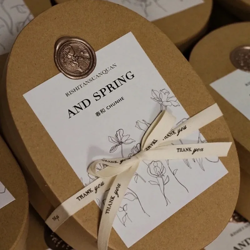 Customized Oval Kraft Paper Box Xiaohongshu Gift Wedding Candy Box Baking Cookie Box Candy Box with Lid Baking Packaging