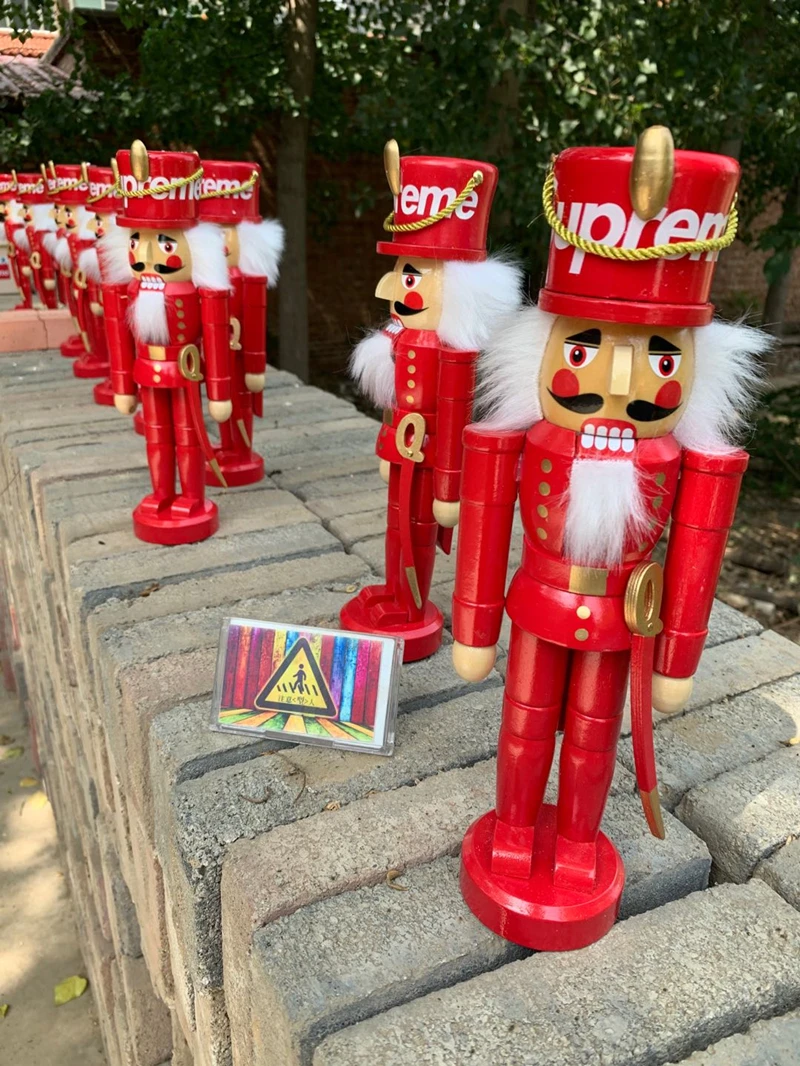 

Sup Nutcracker 19FW Nutcracker Soldier Puppet Ornament Nutcracker Christmas Gift