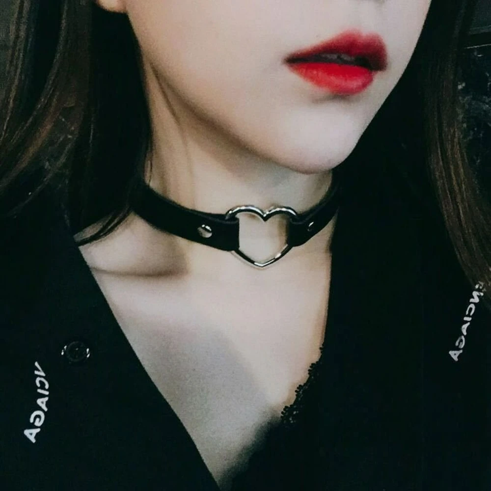 Black Multi Color Punk Collar Necklace Sexy PU Leather Heart Lock Key Spike Choker Women Gothic Cosplay Party Jewelry Accessory