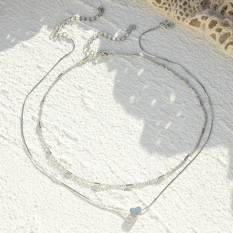 2 Stück modische, schlichte Halskette mit Herzanhänger für Damen, in Gold- und Silberfarben, als Halskette oder Choker, trendiger Party-Schmuck, Geschenk für Mädchen. – Detail 5
