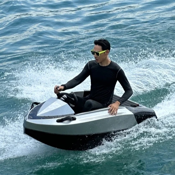 Customization Design Electric Mini Jet Boat Fast Speed River Go Karting Electric Water Jet Boat