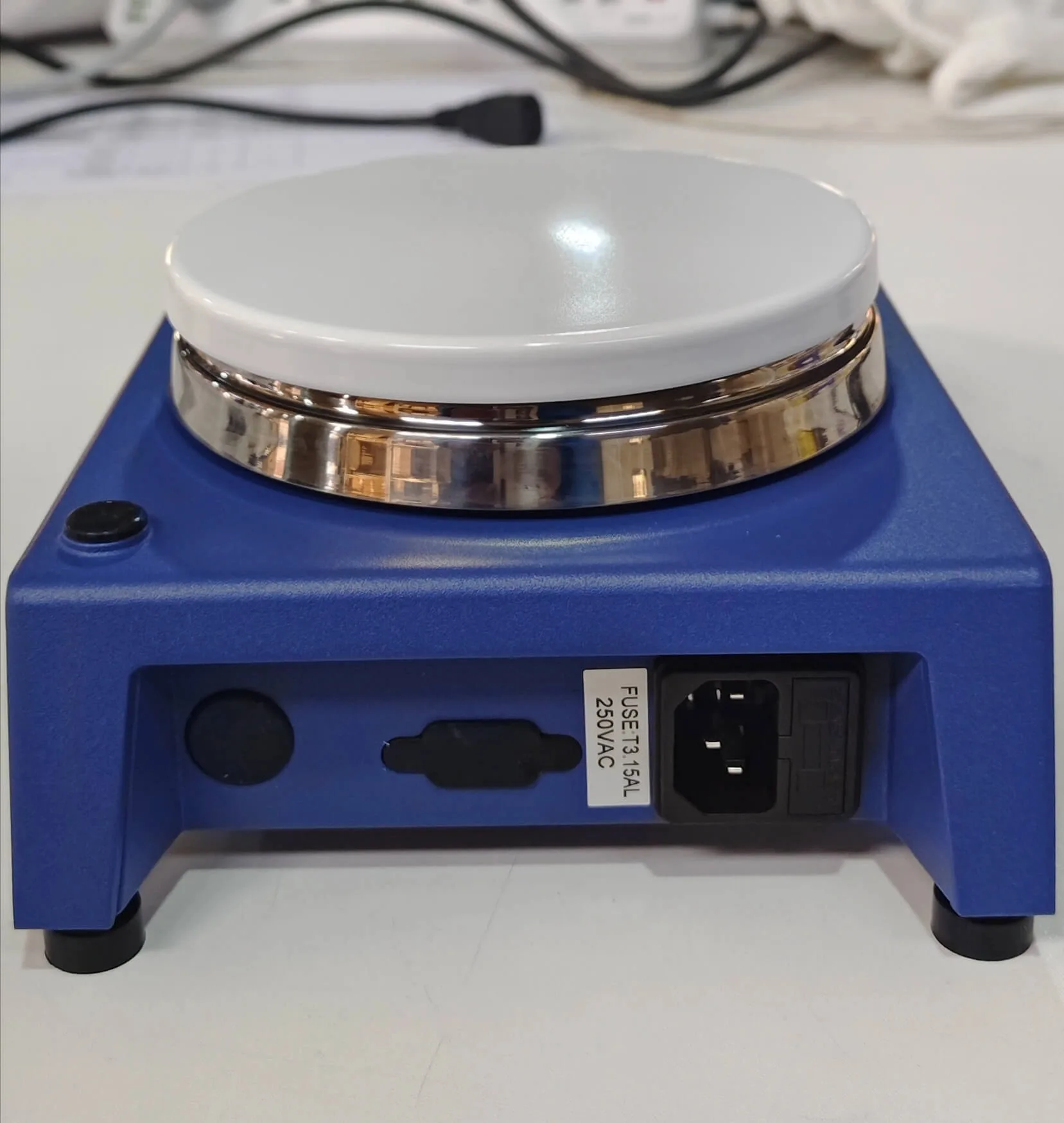 380 ° Agitatore Magnetico con Piastra Riscaldante e Display LCD ad Alta Risoluzione, Motore DC Senza Spazzole per Laboratorio