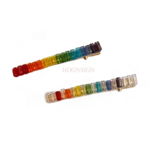 2pcs Exquisite and fashionable rainbow hair clip with cute little bear clip on the side