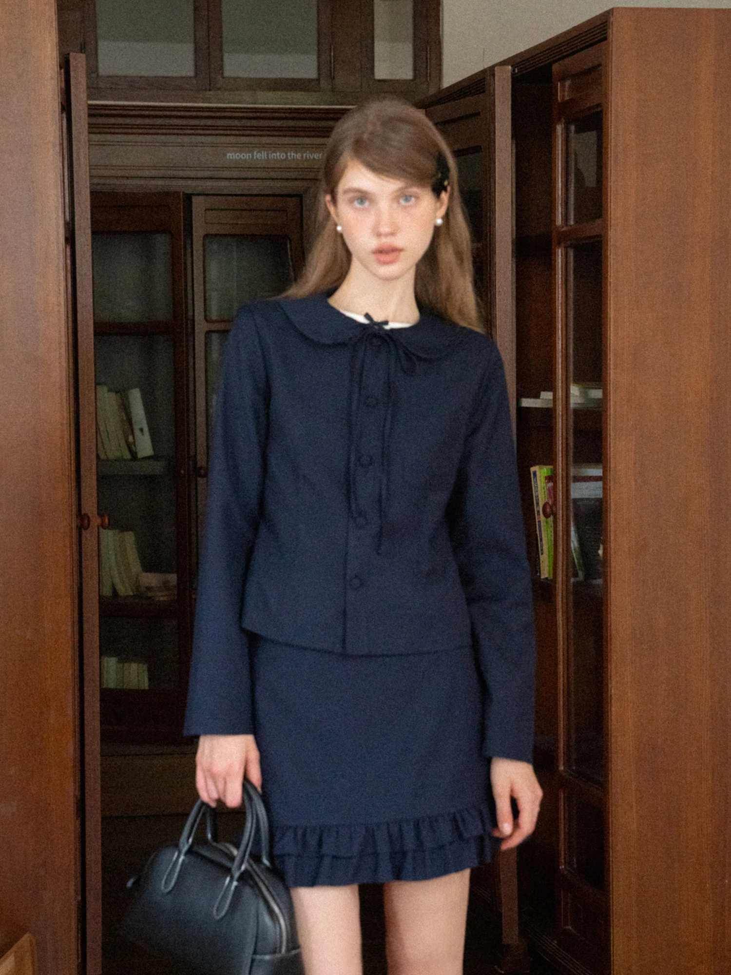 EGGKA コート Eggka Coat Review: Why This French-Inspired Sweater & A-Line Skirt
