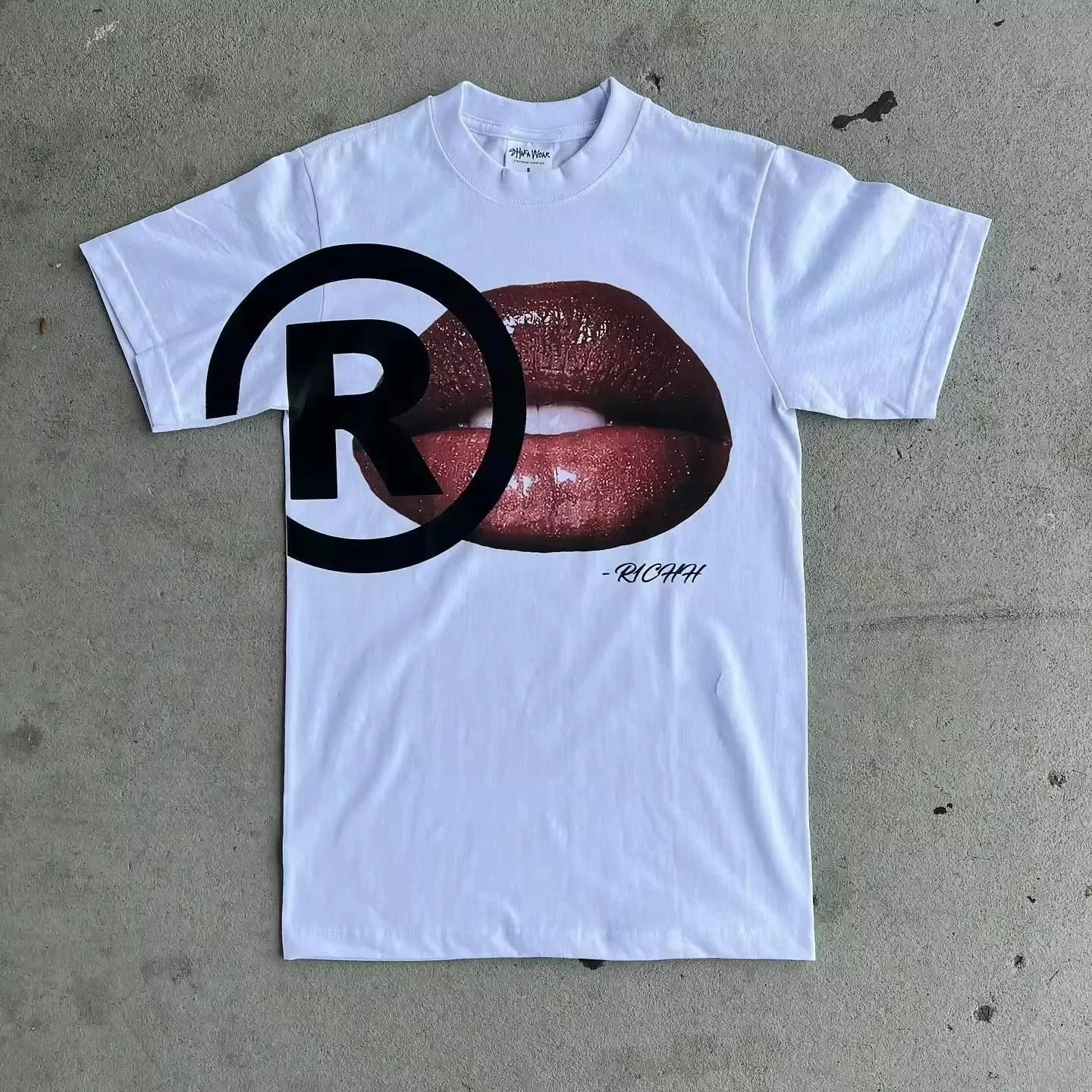 

Streetwear Punk Oversized Casual Teeth Pattern Men Women Goth T-shirt Y2K Harajuku Hip-hop Cotton Short Sleeved Top Tees Unisex