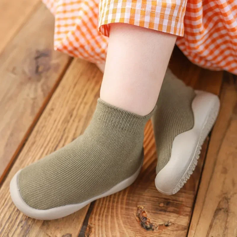 

Newborn Baby Walker Boy Shoes Embroidery Pattern Nonslip Floor Socks Kids Girls Soft Rubber Sole Crib Toddler Shoes Booties