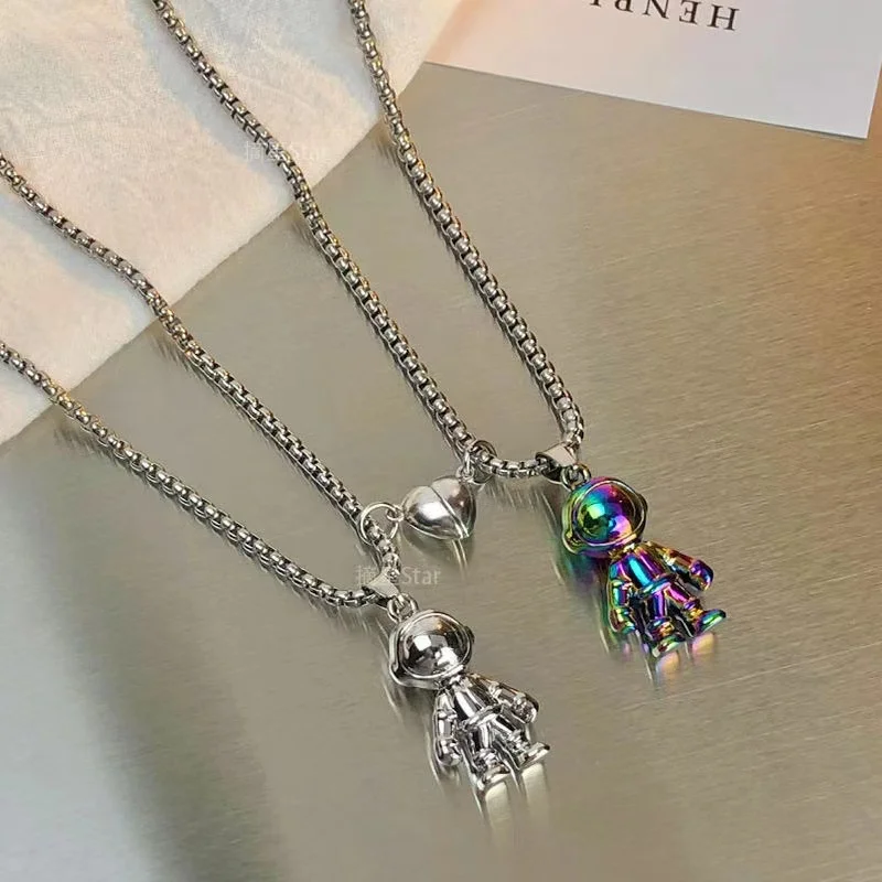 Astronaut Pendant Necklace for Women Trend Star Universe Styling Necklace for Men Hip Hop Love Magnet Metal Couple Jewelry Gift