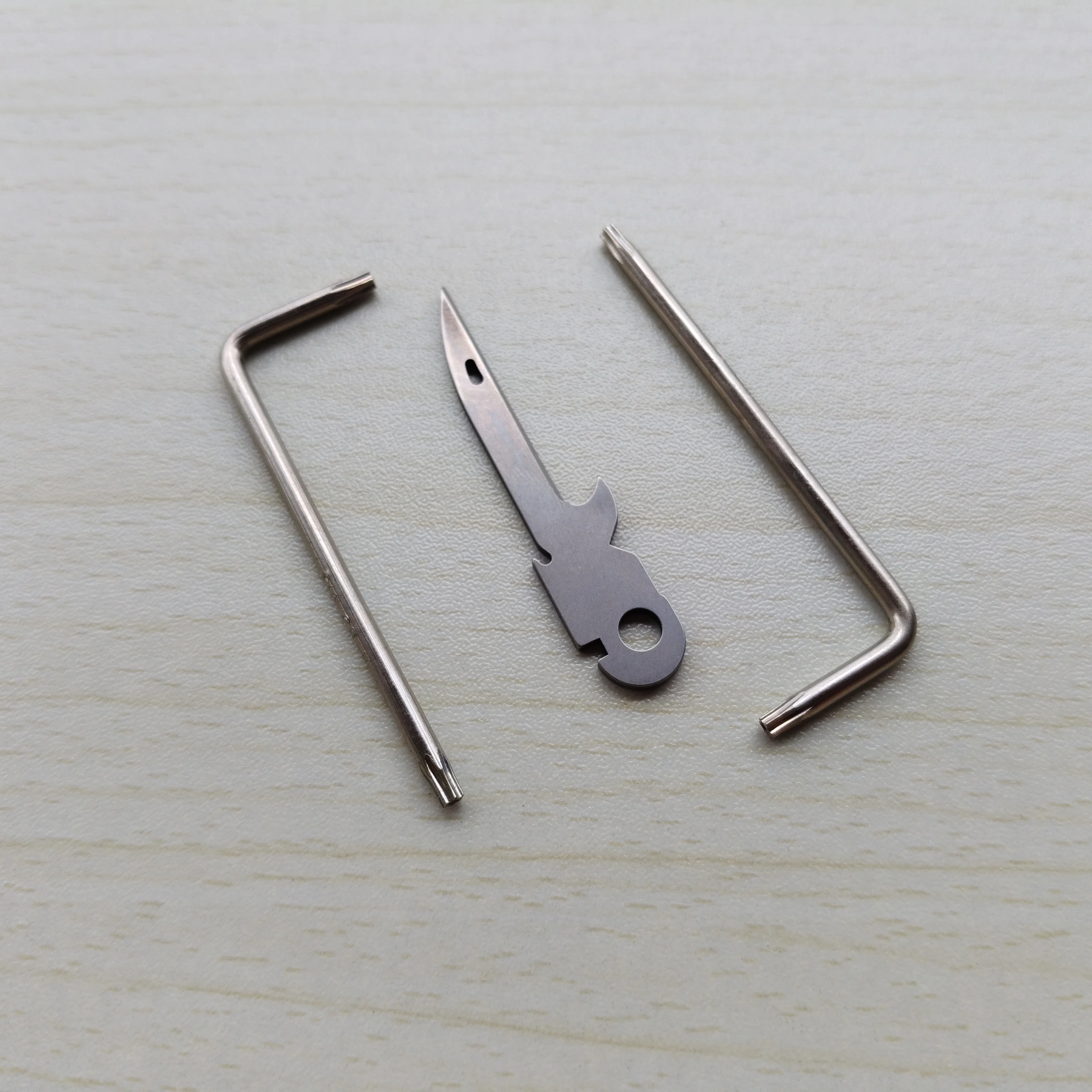 M42 Steel Awl Thread Loop with Torx 10 L-Key Wrench for Leatherman WAVE, CHARGE Modify