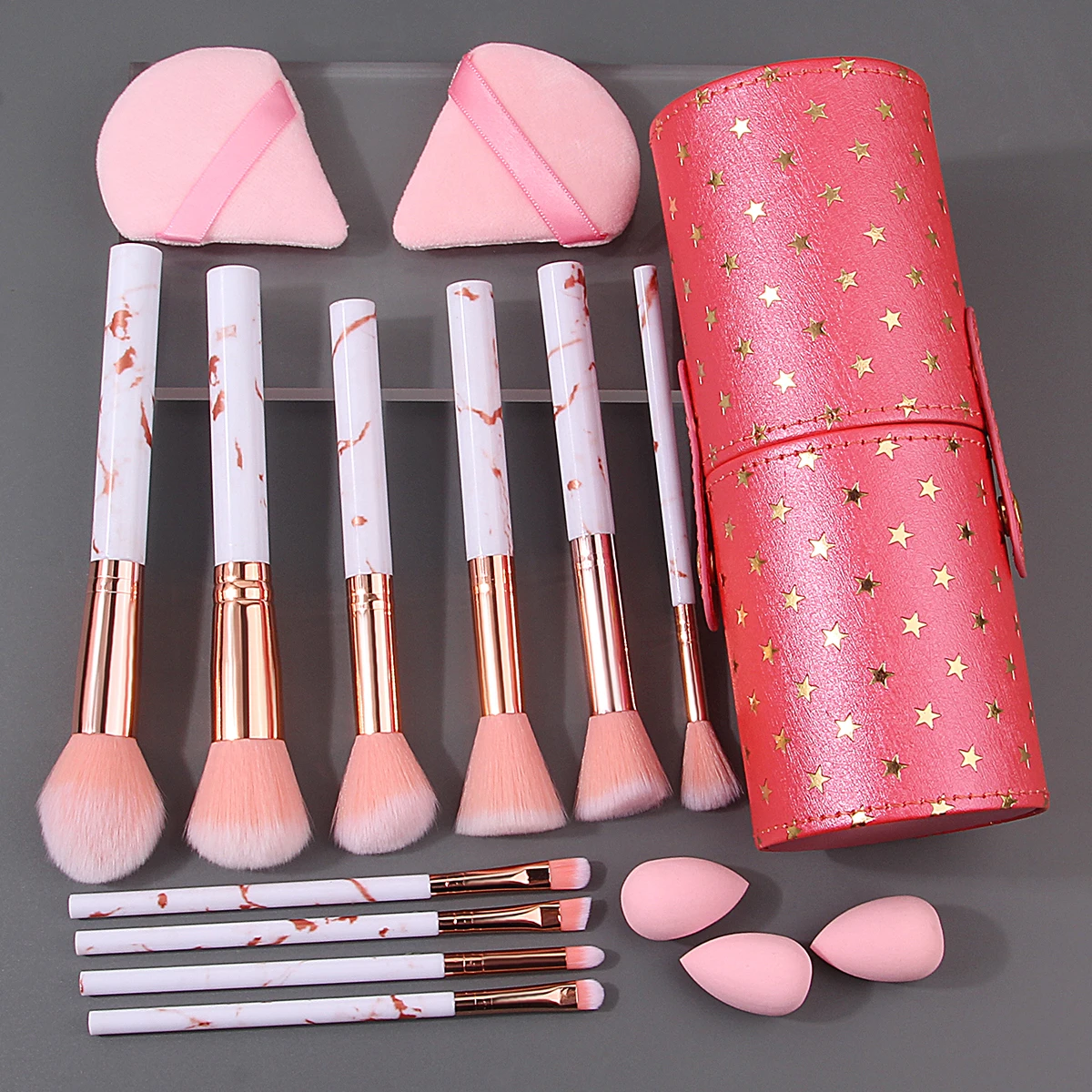 10 pezzi di pennelli per trucco in marmo rosa + 3 mini uova di bellezza + 2 sbuffi di cipria triangolari + un secchio di stoccaggio ad alto livello di aspetto