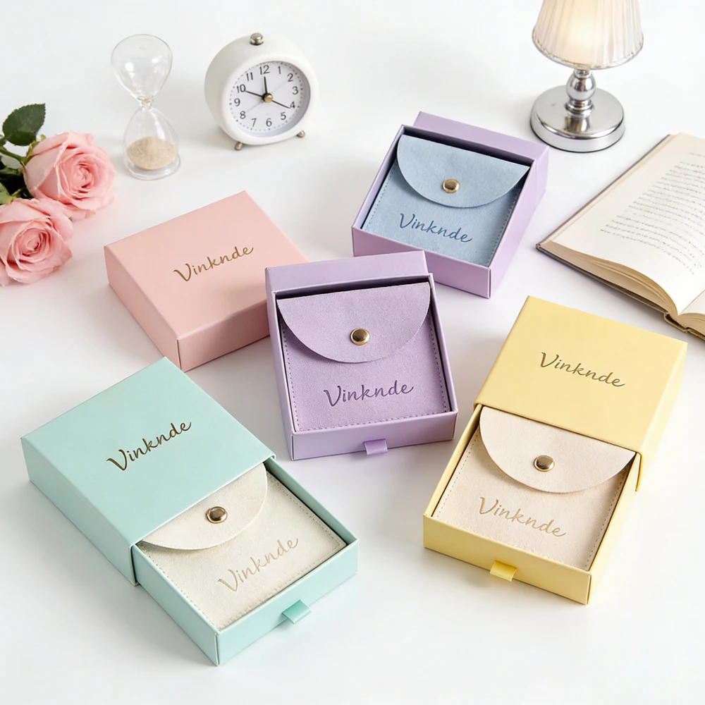 

24pcs Custom Logo 9x9x2.5cm Paper Jewelry Boxes Microfiber Velvet Button Bag Personalized Necklace Earrings Bracelet Drawer Case