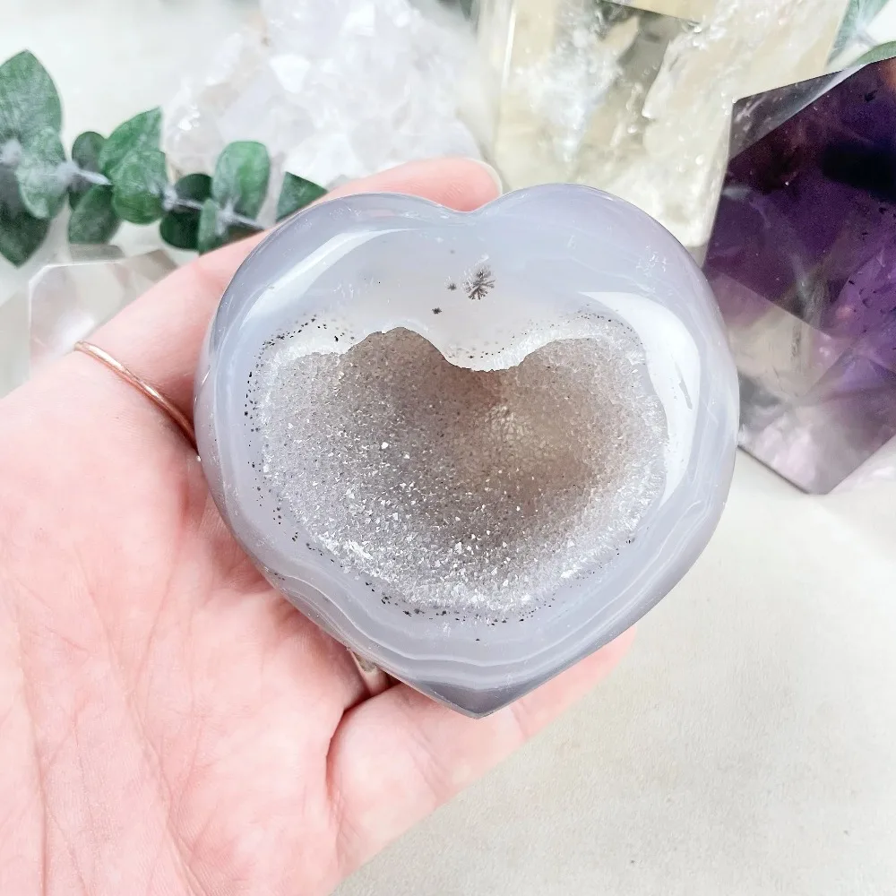 Cœur en Agate Naturelle Géode - Collection de Cristaux Minéraux en Forme de Cœur - Énergie Reiki, Guérison, Méditation, Décoration Maison & Jardin, Cadeau