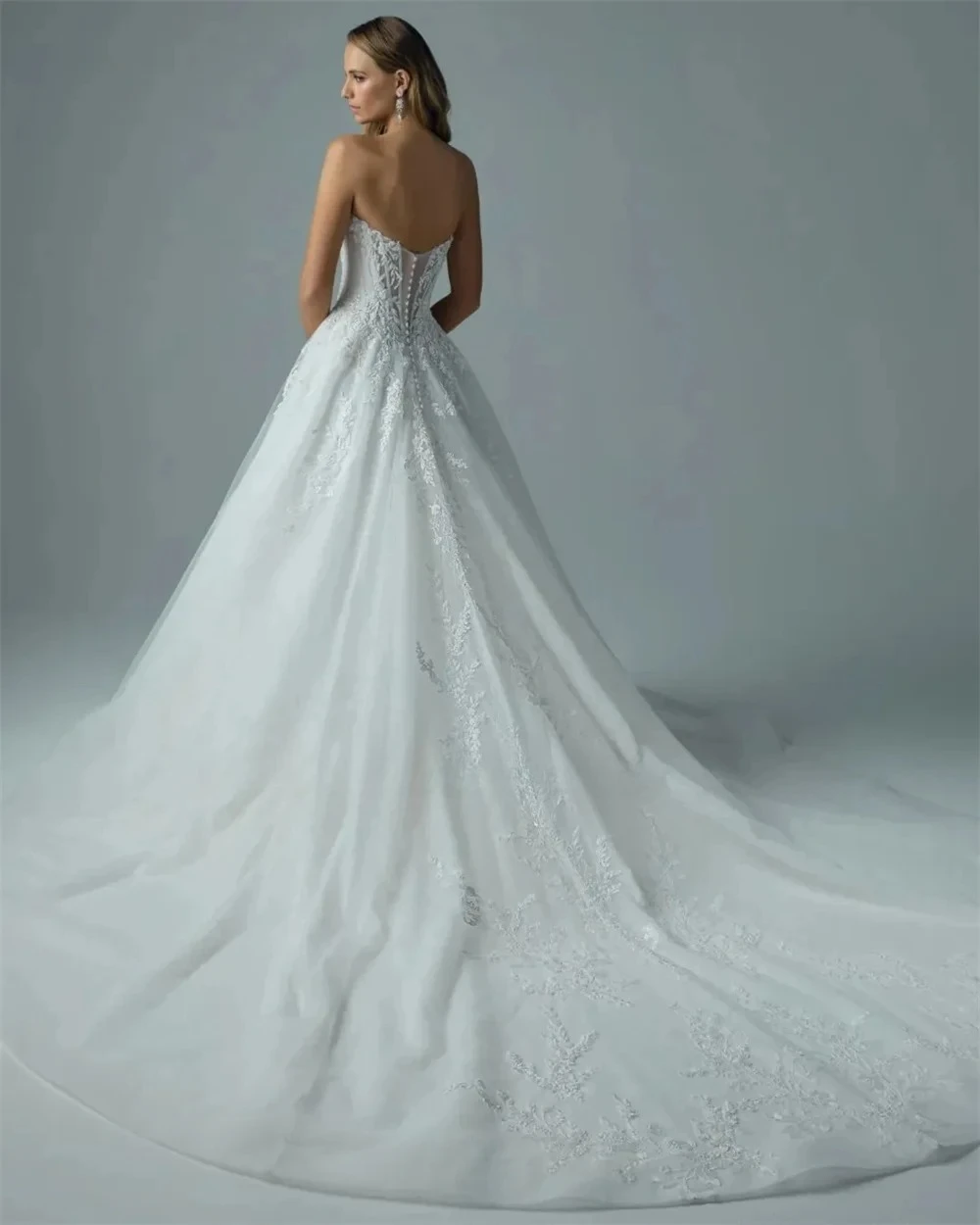 Custom Made Strapless Sweetheart Corset Wedding Dress Lace Appliques A Line Bridal Gown with Long Train