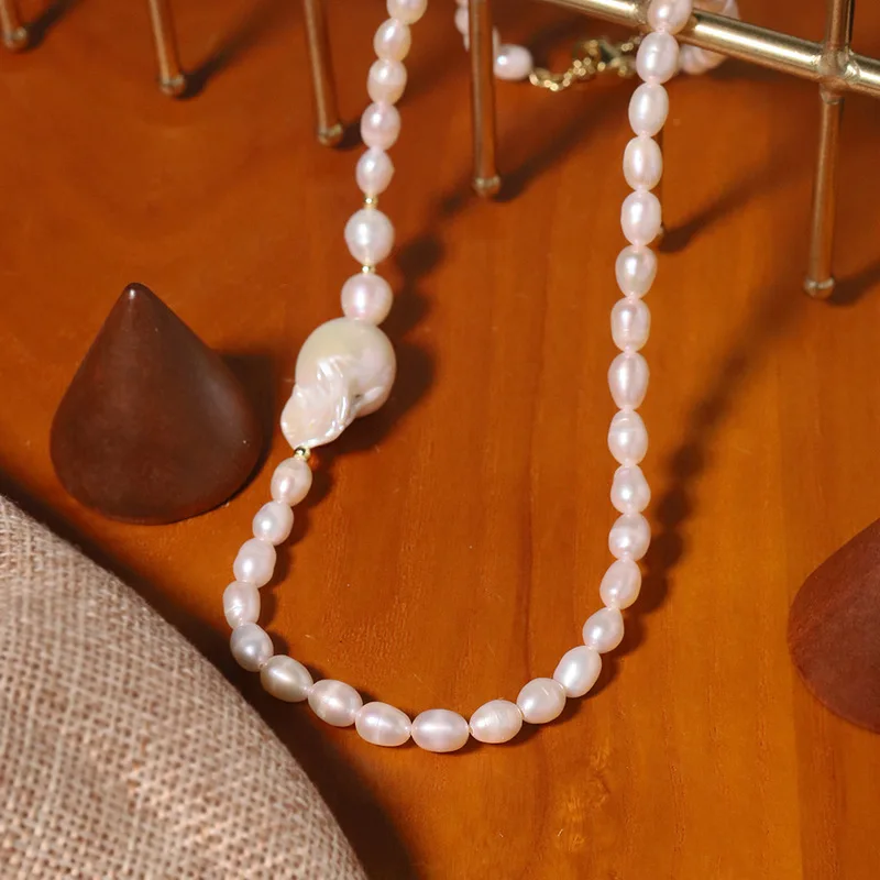 Baroque-Shaped Freshwater Pearl Necklace, A Versatile Clavicle Chain With A Minimalist, Instagram-Worthy Design